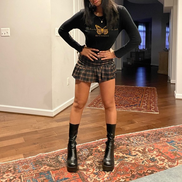 Papaya “Anti Social Butterfly” Long Sleeve Top - Picture 9 of 11